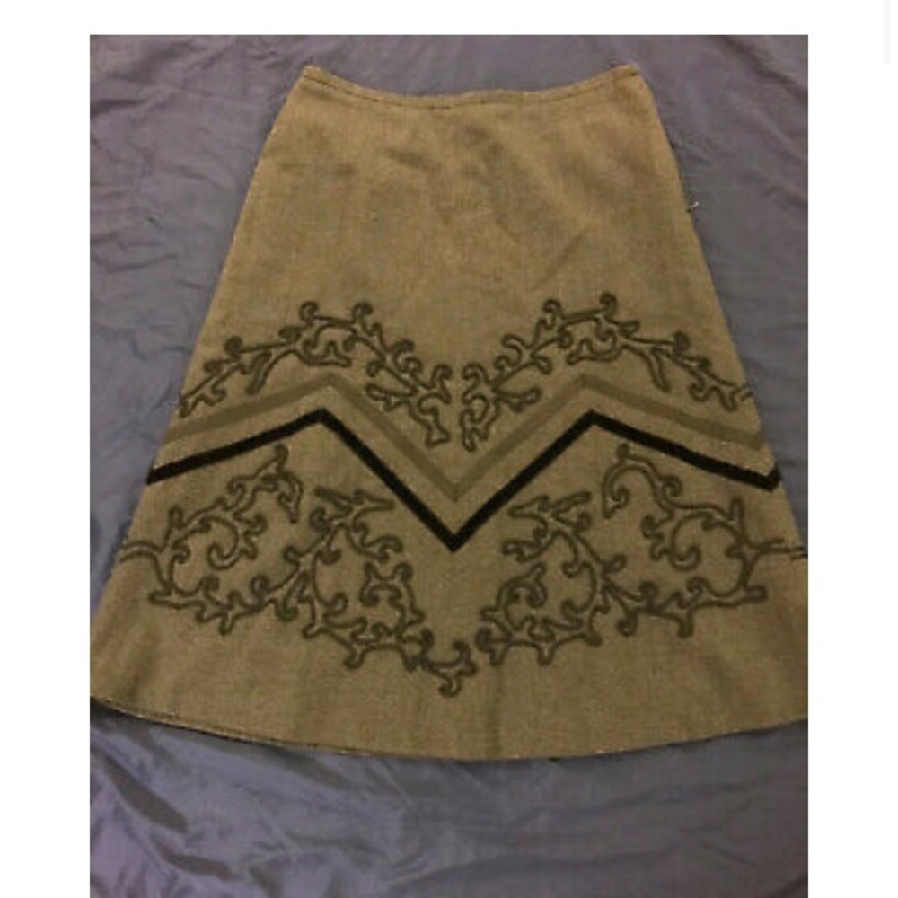 Loft lined skirt size 4 petite